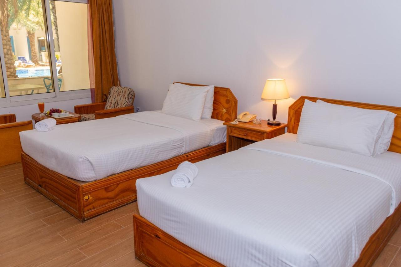 Fujairah Hotel & Resort Exterior photo